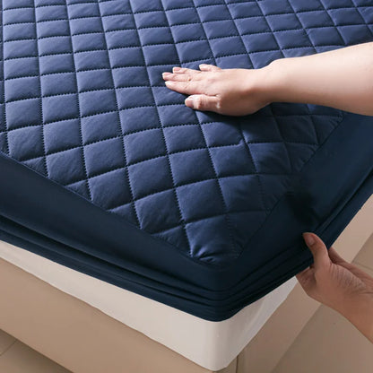 Wasserdichter Matratzenschutz mit Spannform