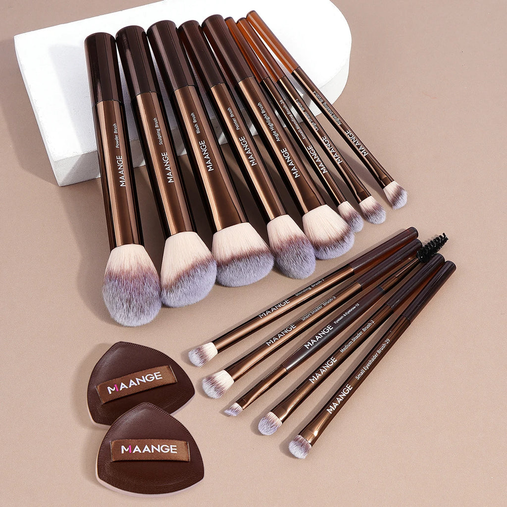 MAANGE Make-up Pinselset 13pcs inkl. 2 Schwämme