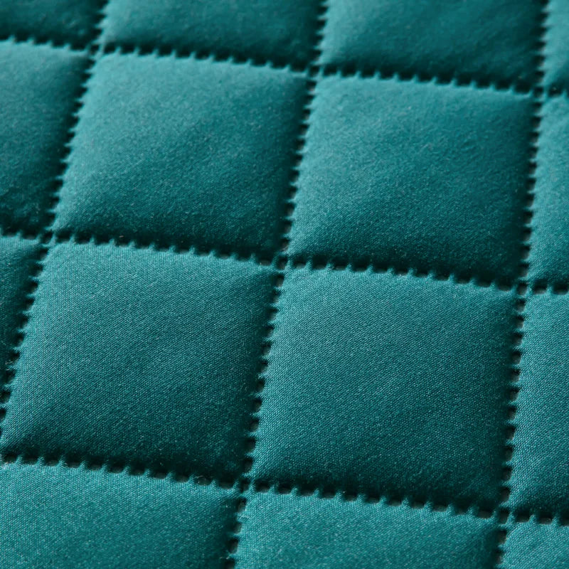 Wasserdichter Matratzenschutz mit Spannform